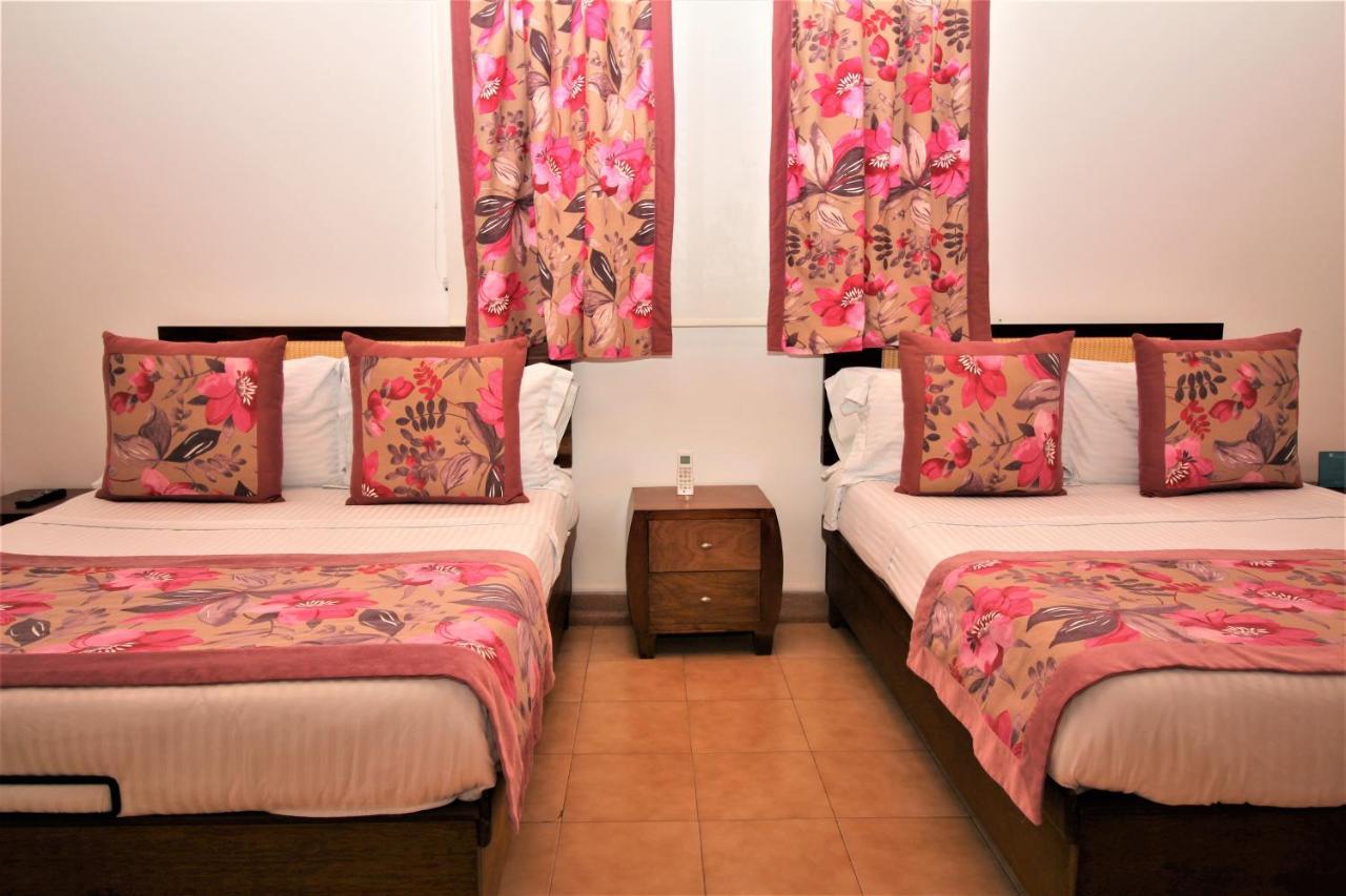 Amazilia Hotel Cerritos Buitenkant foto
