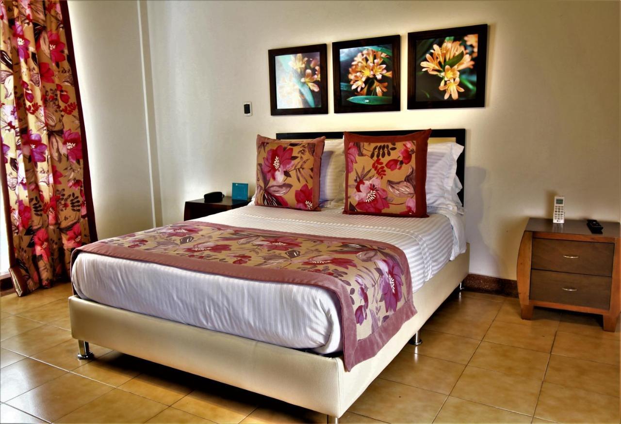 Amazilia Hotel Cerritos Buitenkant foto